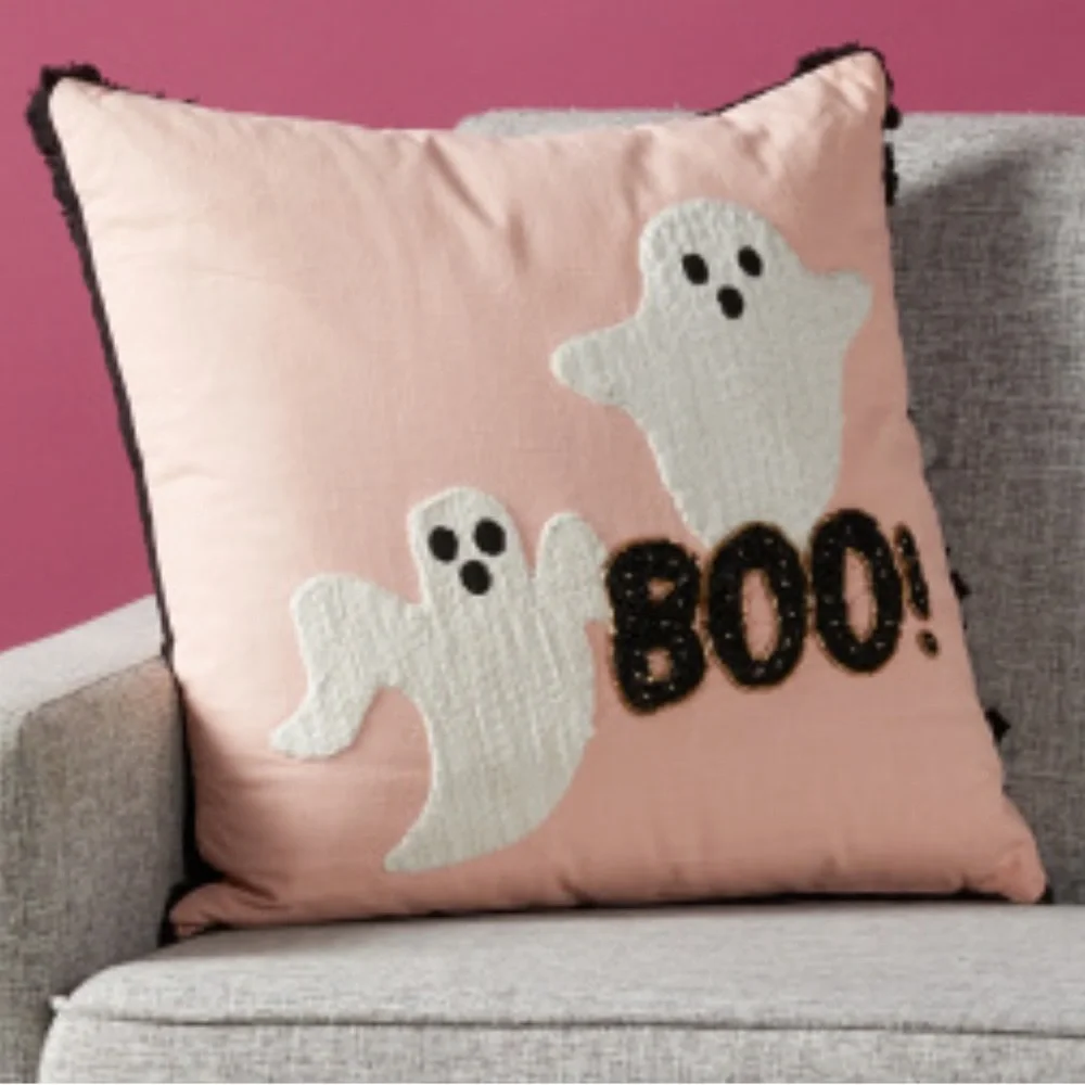 Pink Halloween Ghost Pillow with Beaded Boo 👻🩷🎃 NWT PINKOWEEN
